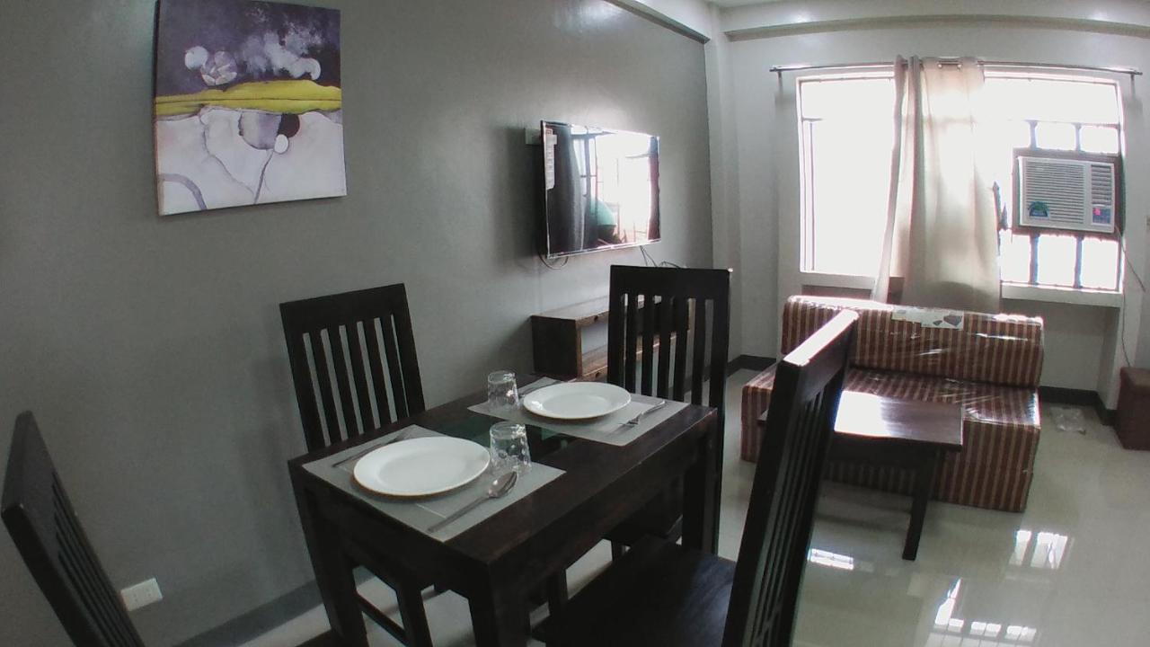 Beinte Singko De Marso Apartments Candon Exterior foto